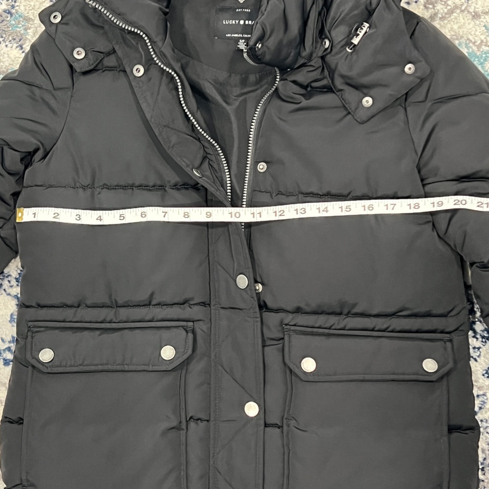 Lucky Brand Hooded Utility Pocket Zip Puffer Jacket in Black - Picture 7 of 9